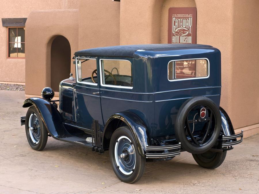  Chevrolet National Coach 1928 года  (фото 2 из 2)